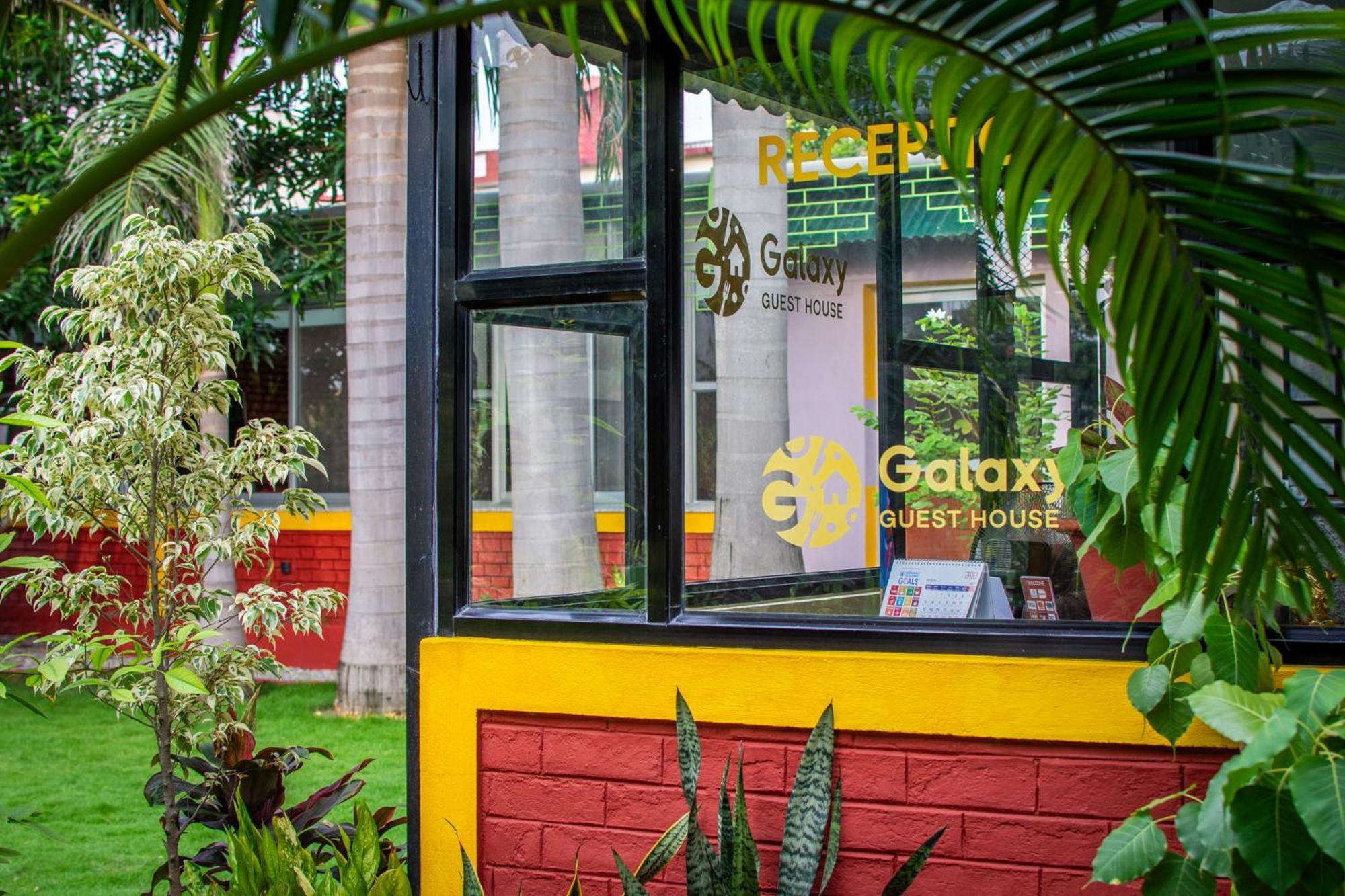 Galaxy Guest House Siddharthanagar Экстерьер фото