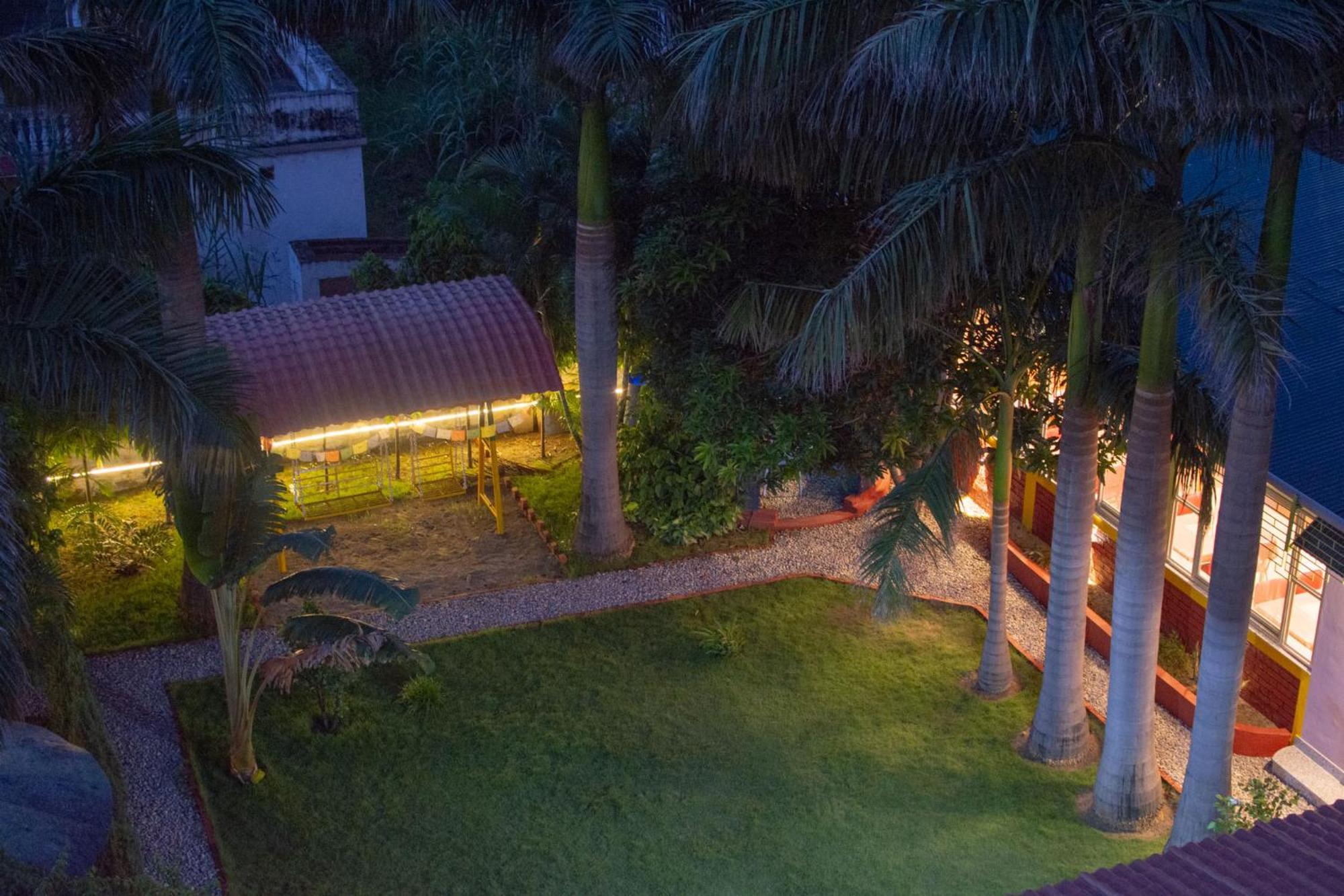 Galaxy Guest House Siddharthanagar Экстерьер фото