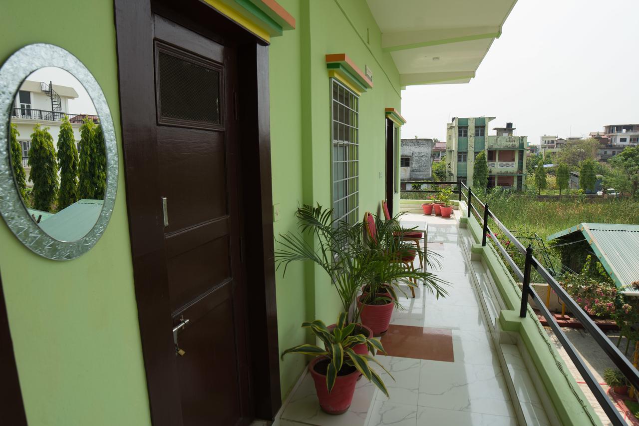 Galaxy Guest House Siddharthanagar Экстерьер фото
