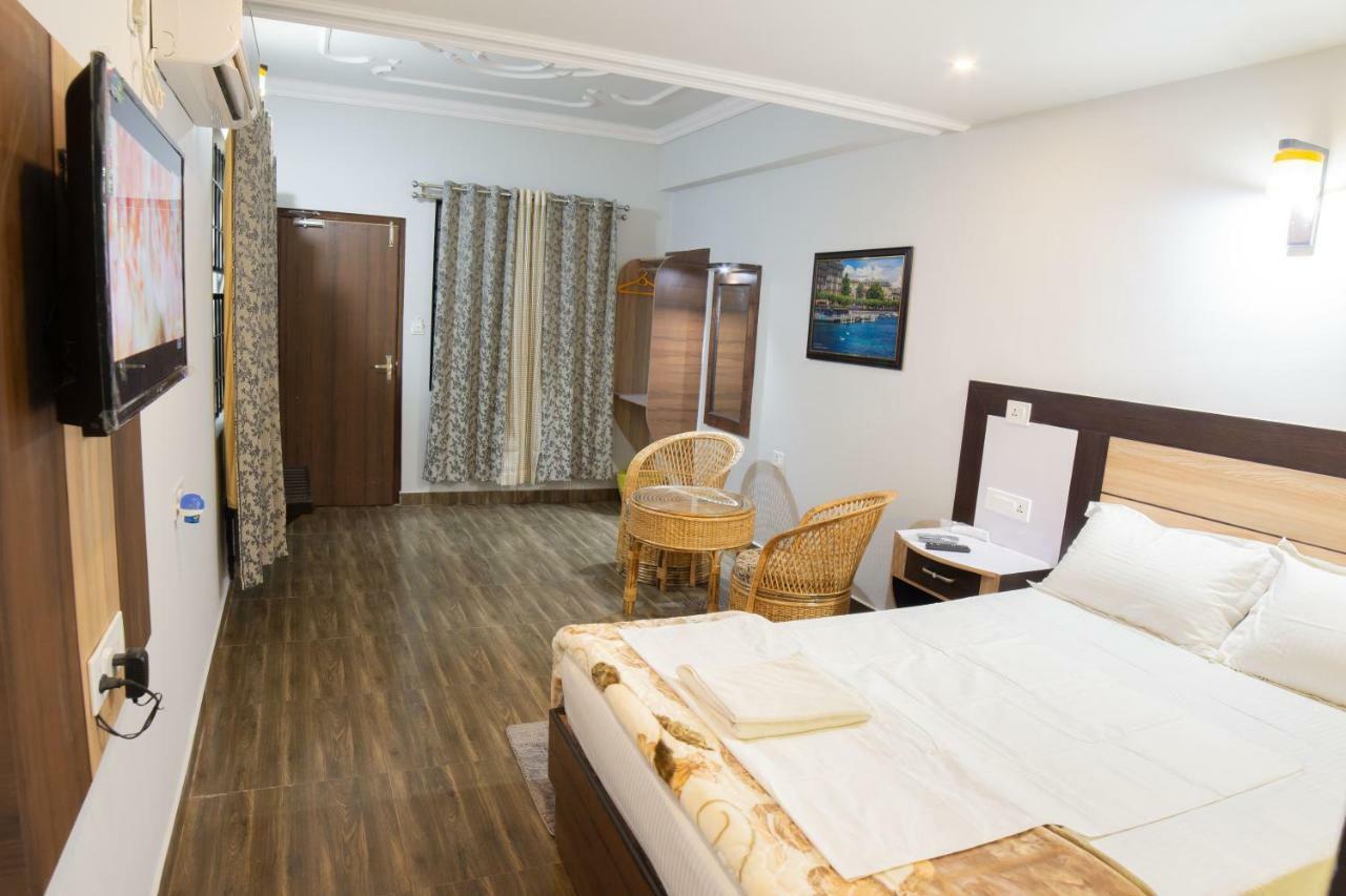 Galaxy Guest House Siddharthanagar Экстерьер фото